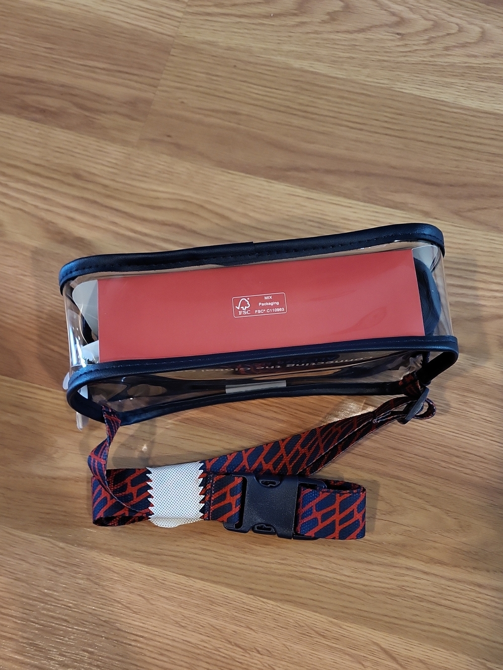 NEW American Airlines USA Soccer Fifa Amenity Kit World Cup Limited Edition - Picture 4 of 4